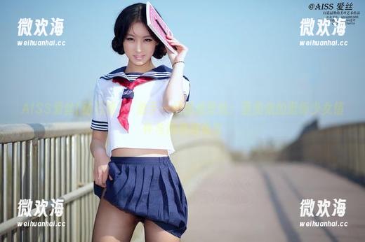 AISS爱丝(钻石版) - 随手一拍都成壁纸：亚美依的逛街少女情怀与黑色连体衣-微欢海