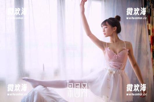GIRLT果团网 - 原图中的丁晓楠，清纯味飘散得让人想追着去找灯光的源头。-微欢海