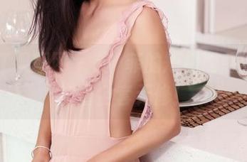 GIRLT果团网 - 龚玥菲的短裙诱惑，原图直击全套无修！