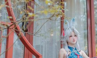 KuukoW福尔摩斯：孤独摇滚上的一场cos乱斗