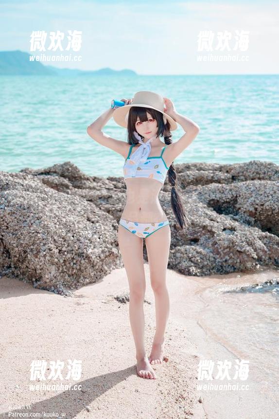 制服不仅是装扮，也是潮流。KuukoW的每一张作品都在说话。-微欢海