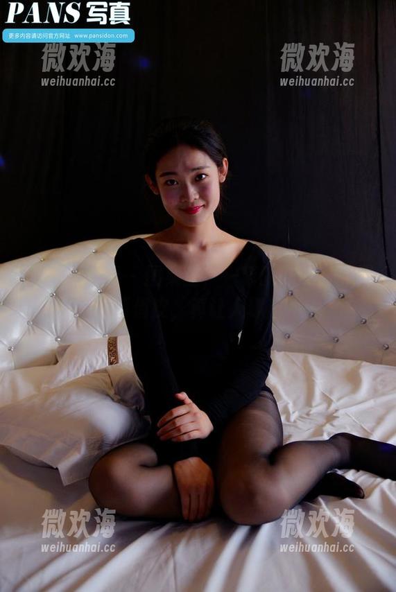 PANS写真 - 图集里,一菲的妹妹时而严肃,时而俏皮,真让人琢磨不透。-微欢海 PANS写真 - 图集里,一菲的妹妹时而严肃,时而俏皮,真让人琢磨不透。-微欢海