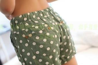 ROSI写真 - 免费领取恋恋的“夏日”图册，似乎有些意外的优雅静谧。