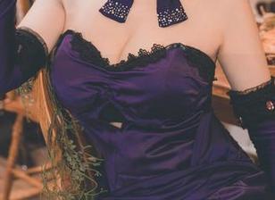 修女风？Rioko凉凉子这一人儿忽然成了精选的焦点了。