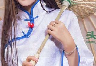 TouTiao头条女神 - 在幻雪儿的私房泳衣里，瞬间觉得“月光”也不够美了，差点就忘了呼吸。