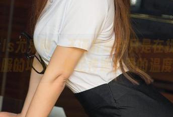 UGirls尤果网 - 王谨轩或许只是在找最舒服的地面，裸足传递美图的温度
