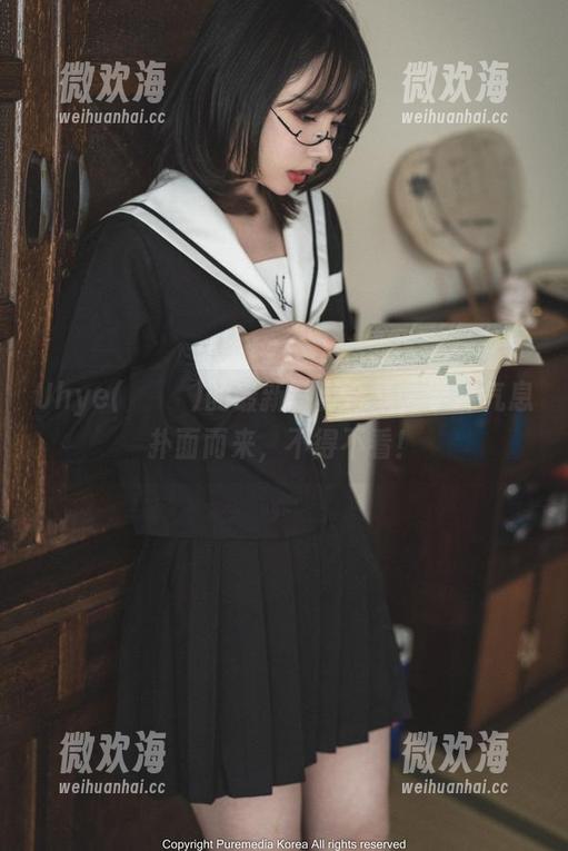Uhye(이유혜)的最新写真合集，学妹气息扑面而来，不得不看！-微欢海