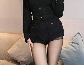 Xiuren秀人网 - Carol周妍希的写真，裤里的丝悄然袭来，真让人想多看几眼。