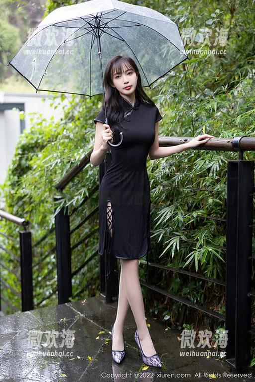 Xiuren秀人网 - 当Miko酱遇上夏天——这是一套图，更是资源的珍宝，快来瞧瞧！-微欢海
