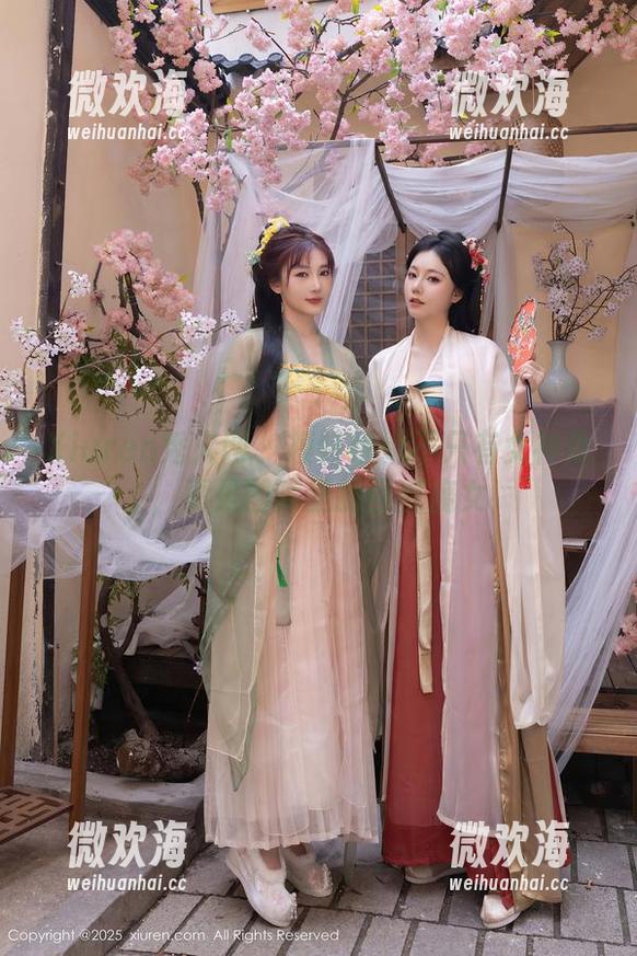 Xiuren秀人网 - 模特悦悦不只有女神像，更是图库里的百变魔女-微欢海
