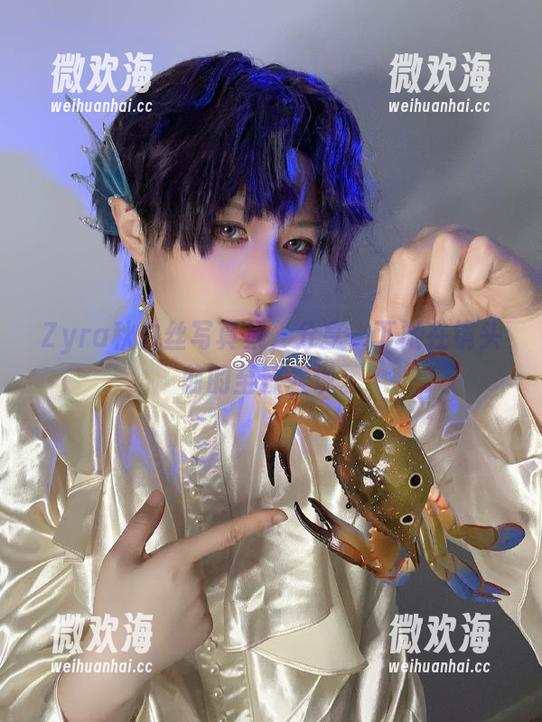 Zyra秋白丝写真集，分享一下她在镜头前的至臻表现。-微欢海
