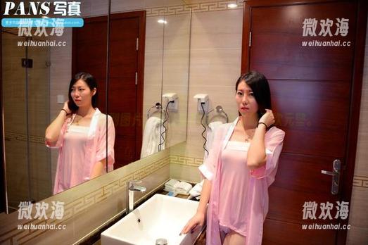 pans - 提到图片，叮当的网袜已经打破了次元壁。-微欢海