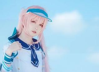 yui金鱼的空泳装：别再说穿泳装不能cos了