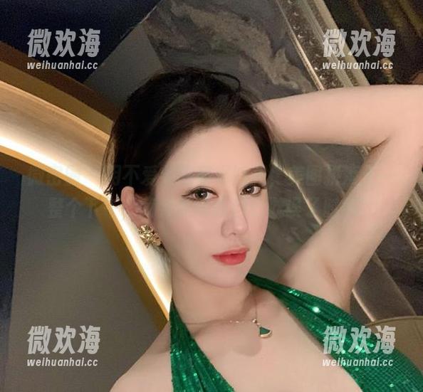 微密圈 - 用不爱笑的赛琳短裙，美图拼凑了一整个下午，我会原谅我自己耽误了时间！-微欢海