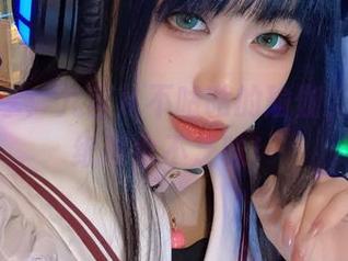 原图分享：九言从不咕咕的瑜伽，手机壁纸再也不乏味！