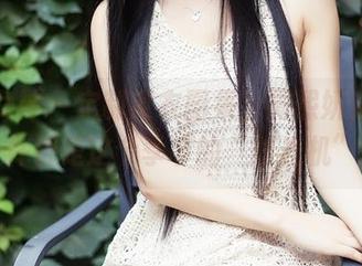 头条女神 - 定制皮衣图集，周熙妍穿的每一件都是这个季节的“时光机”！