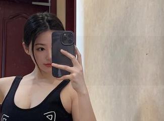 微密圈 - 不想错过的奶宝妹纸图包，今夜猛料一波接一波！