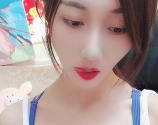 微密圈 - 再次被小玉吃果冻的美图征服，绑带胶衣真有一套