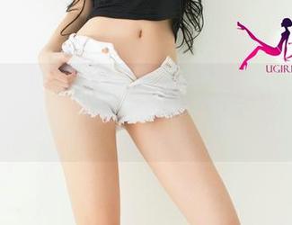 尤果网 - 你也会想问，伊莉娜的丝袜在这些写真里究竟有多出彩？想不通！