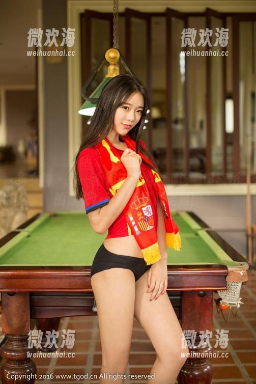 推女神 - 每一个游泳池池边都该有谭晓彤的泳衣，高画质下载走起！-微欢海