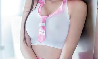 推女郎 - 浓墨重彩的李丽莎：自拍里的高清人生，太真实了吧？