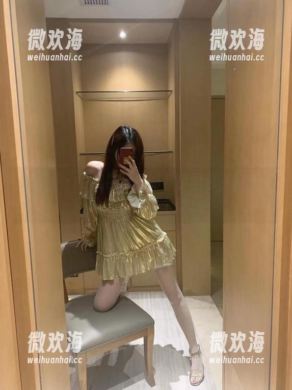 微密圈 - 看提袜少女的私房图包，旅拍的意义果然是个谜。-微欢海