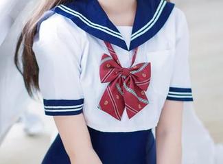 这波日奈娇的死库水cos显然是要我们宠爱她，还敢说她不重要？