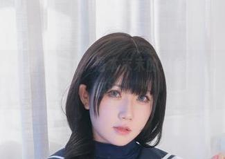这些体操服，乱糟糟的，是本末末的私房合集，思绪像在翻滚。