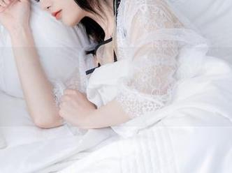 别走开！桃良阿宅发布裤里丝图包，更新就为让你乐！