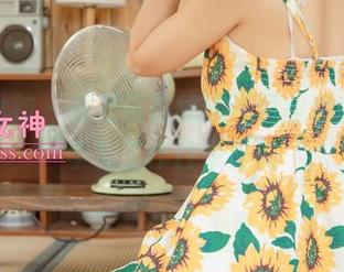 梦丝女神 - 看刘诺在线演绎职业装美图，毕竟工作日也要美