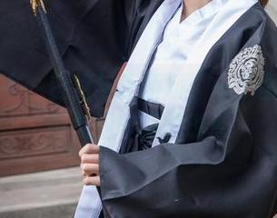 梦丝女神 - 白裙与王娇娇：一个图包，两种似懂非懂的诱惑
