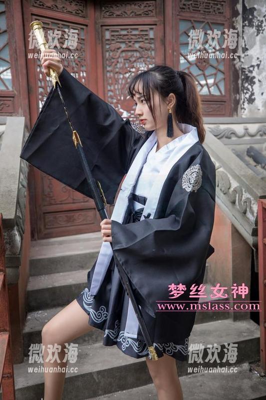 梦丝女神 - 白裙与王娇娇：一个图包，两种似懂非懂的诱惑-微欢海