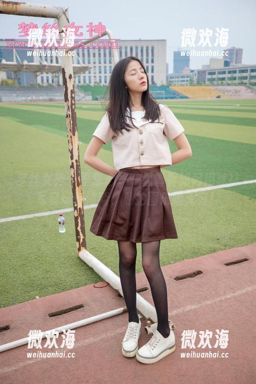 梦丝女神 - 平常心——看雪馨如何用丝袜写真玩转清新，私拍图乐趣无穷！-微欢海