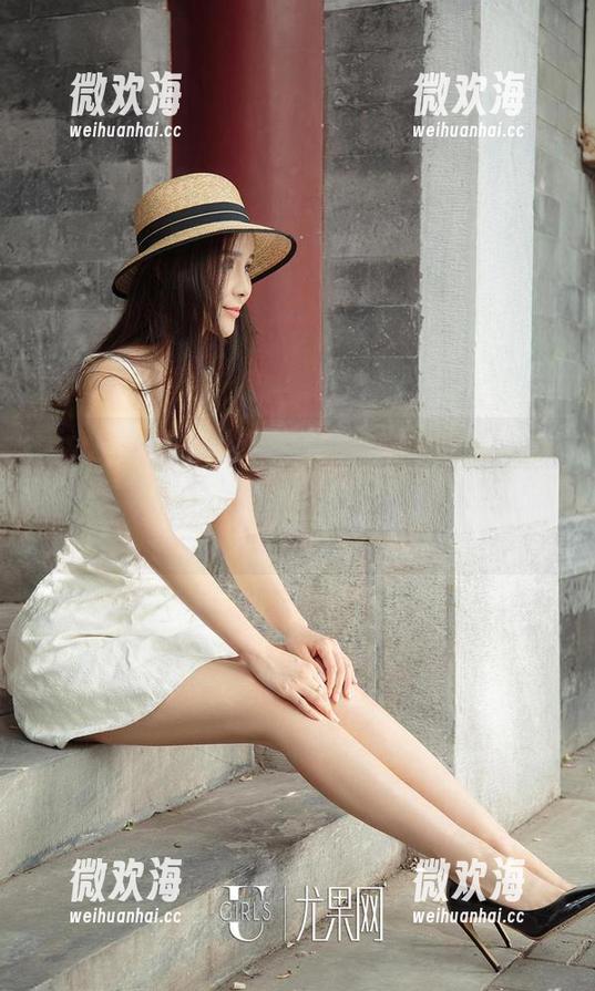 爱尤物 - 这sultryvibe，徐莉芝Booty女仆写真集究竟暗藏了多少内涵？像是小火苗。-微欢海