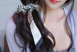 白银81的圣诞聚会，图册里藏着的可不单单是圣诞树