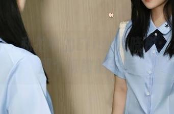 秀人网 - 私拍中的Elise谭晓彤：棉袜和那个懒散的午后
