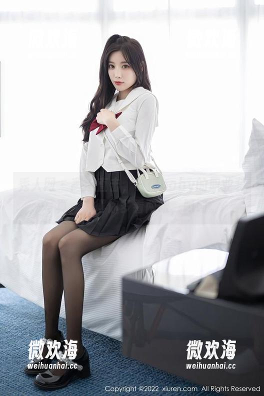 秀人网 - 高清直击，夏瑶baby的职业装写真，值得你多看两眼，呵呵。-微欢海