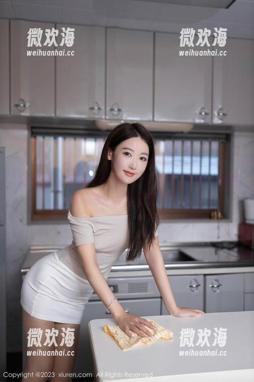 秀人网 - 奈奈Fox说：可爱不用光！来瞧瞧她的无圣光美图！-微欢海