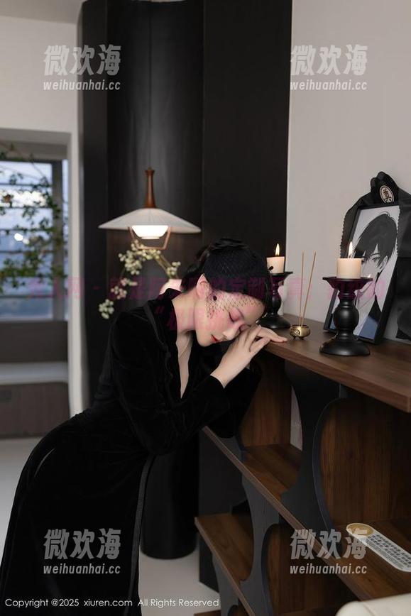 秀人网 - 就是阿朱啊的定制写真：豹纹的“极限挑战”-微欢海