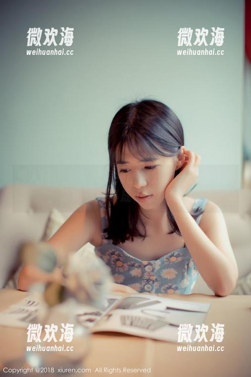 秀人网 - 朱可儿清纯图包分享——这年头，清纯看来真成了稀有动物。-微欢海