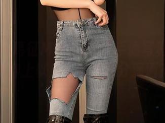 秀人网 - 葛征Model的水手服写真集：为啥穿上以后就多了几分潇洒？