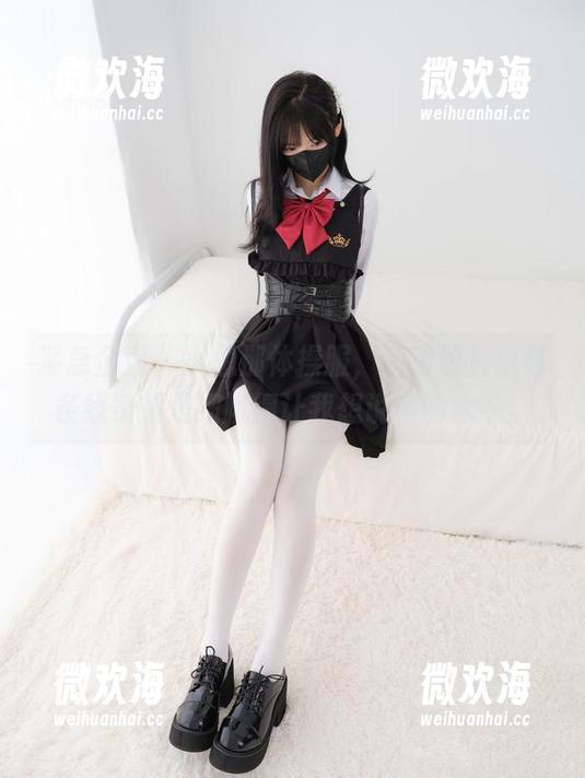 紧急企划 - 小恩那体操服，高清照片里每条线条都是细腻得让我想说话的水平。-微欢海