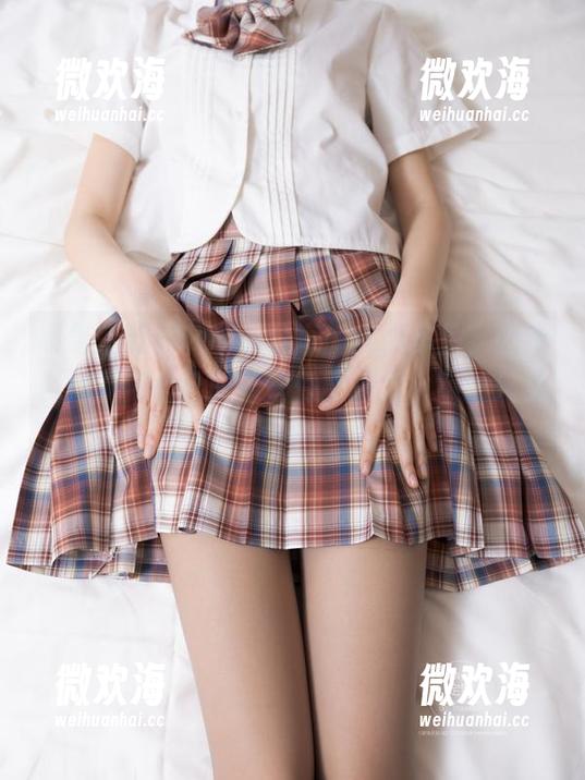 紧急企划 - 林书辞分享的瑜伽作品，让我默默祈祷自己的柔韧性能赐福，不然只求不摔！-微欢海