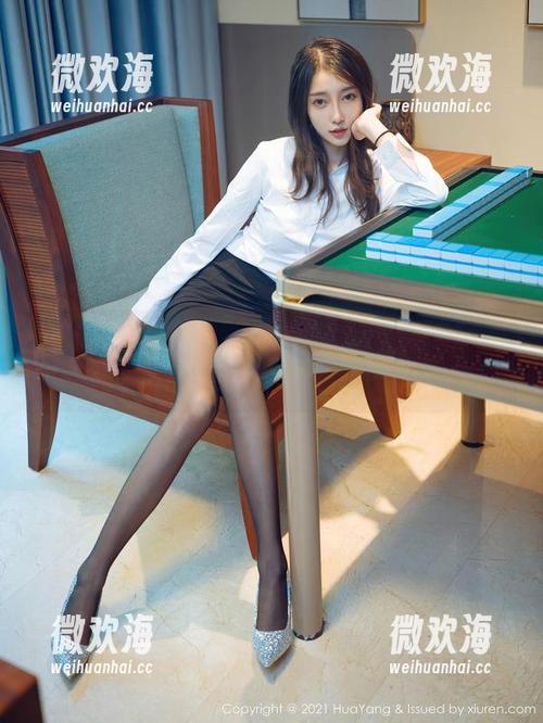 花漾show - 小海臀Rena趣味吊带写真：下载，准备被惊艳到碎掉哦！-微欢海