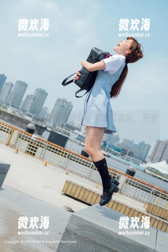 菠萝社 - 看这位穿着丝袜的夏美酱，原来美图也是有套路的啊！-微欢海