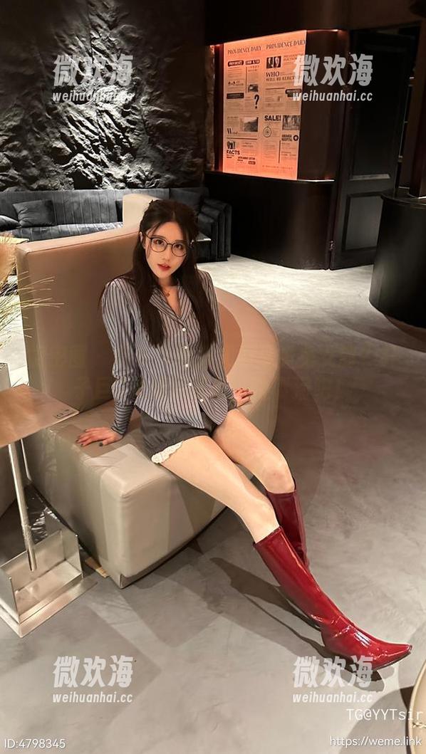 微密圈 - 有多少种方式来观看兔女郎？轩子巨2兔给你答案，快下滑吧！-微欢海