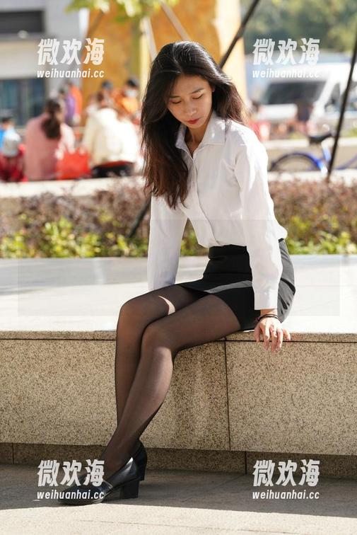 魔镜街拍 - 无圣光并不妨碍美丽，图包里婷婷的薄丝包臀裙，小心思都快暴露出来了。-微欢海