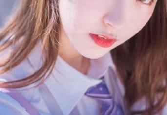 说是黑川的妹妹，cos却像是梦游的奇葩；
